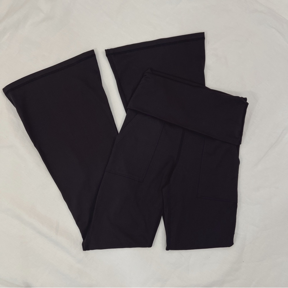 Offline by Aerie OG Fold-Over High Waist Super Flared Leggings - Picture 2 of 9